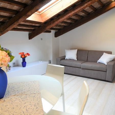 “Al Commercio” Luxury Loft 노알레 외부 사진