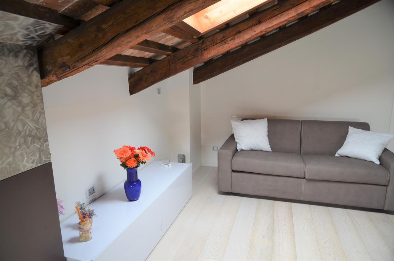 “Al Commercio” Luxury Loft 노알레 외부 사진