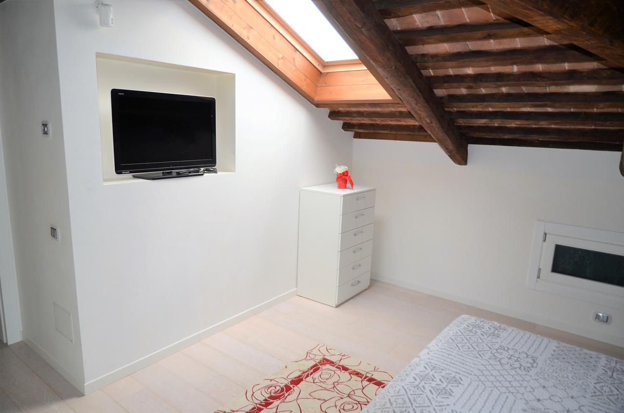 “Al Commercio” Luxury Loft 노알레 외부 사진