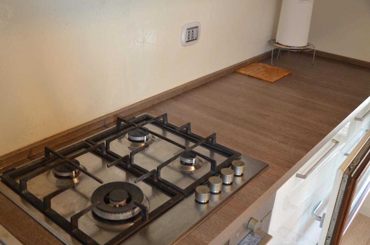“Al Commercio” Luxury Loft 노알레 외부 사진