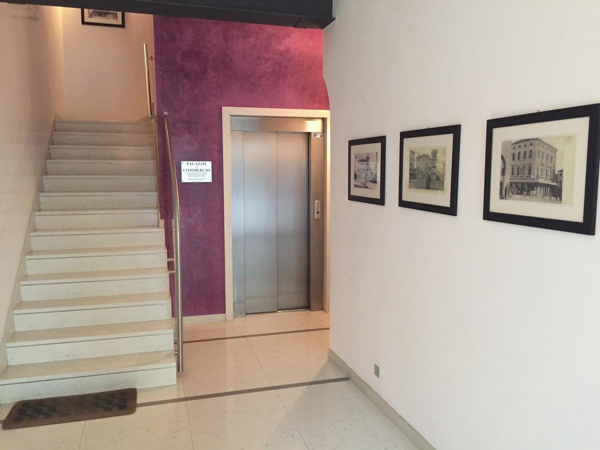 “Al Commercio” Luxury Loft 노알레 외부 사진